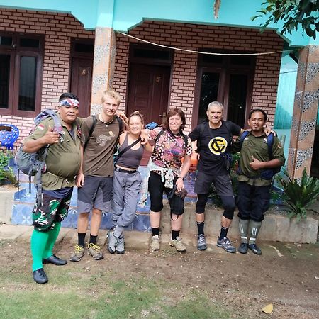 Jungle Treking & Jungle Tour If You Want To Stay Here,You Must Book Treking Only With Us Bukit Lawang Esterno foto
