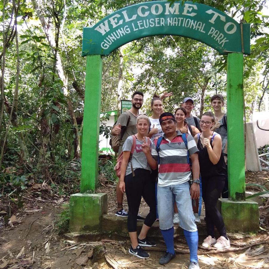 Jungle Treking & Jungle Tour If You Want To Stay Here,You Must Book Treking Only With Us Bukit Lawang Esterno foto