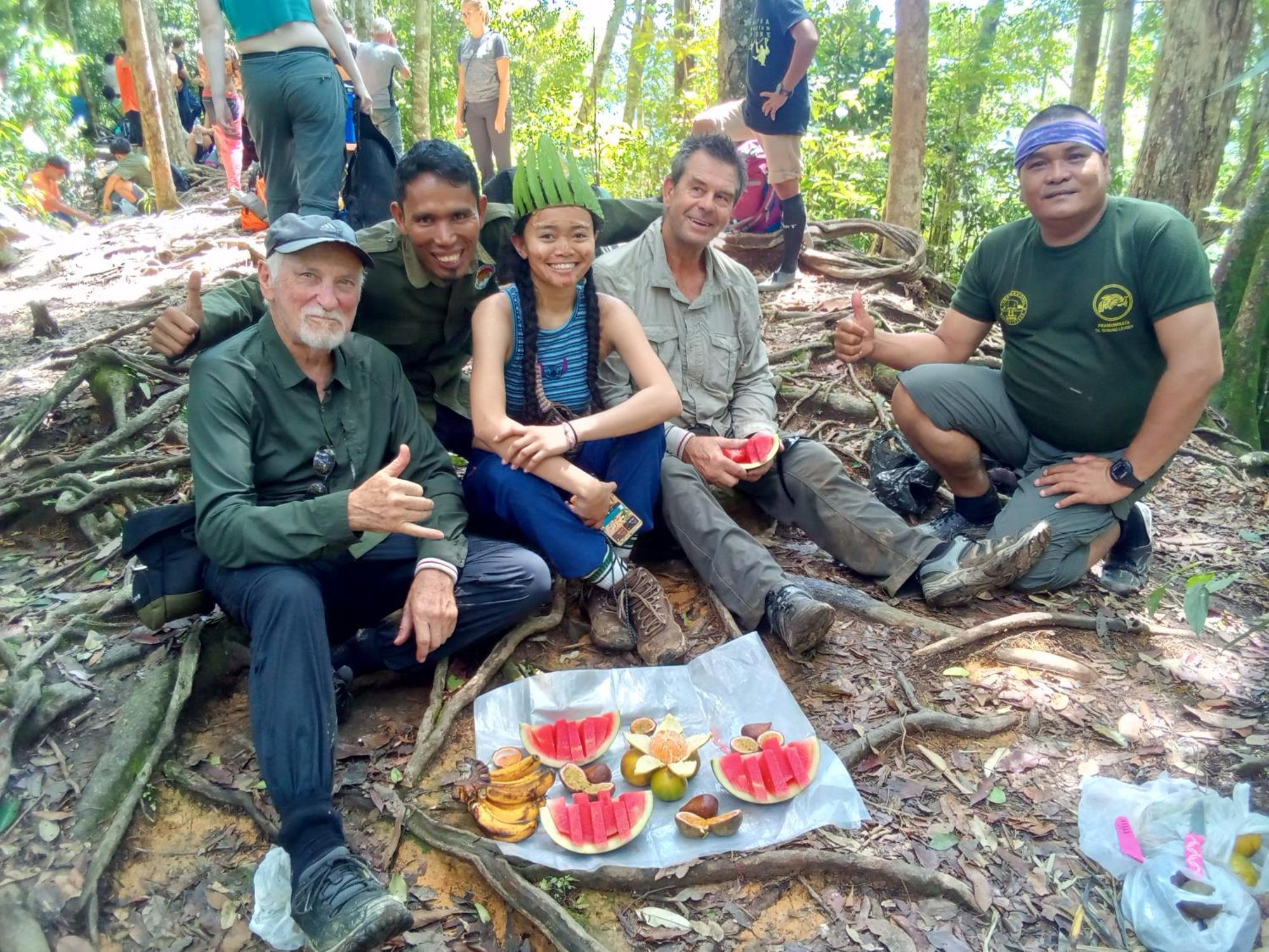 Jungle Treking & Jungle Tour If You Want To Stay Here,You Must Book Treking Only With Us Bukit Lawang Esterno foto