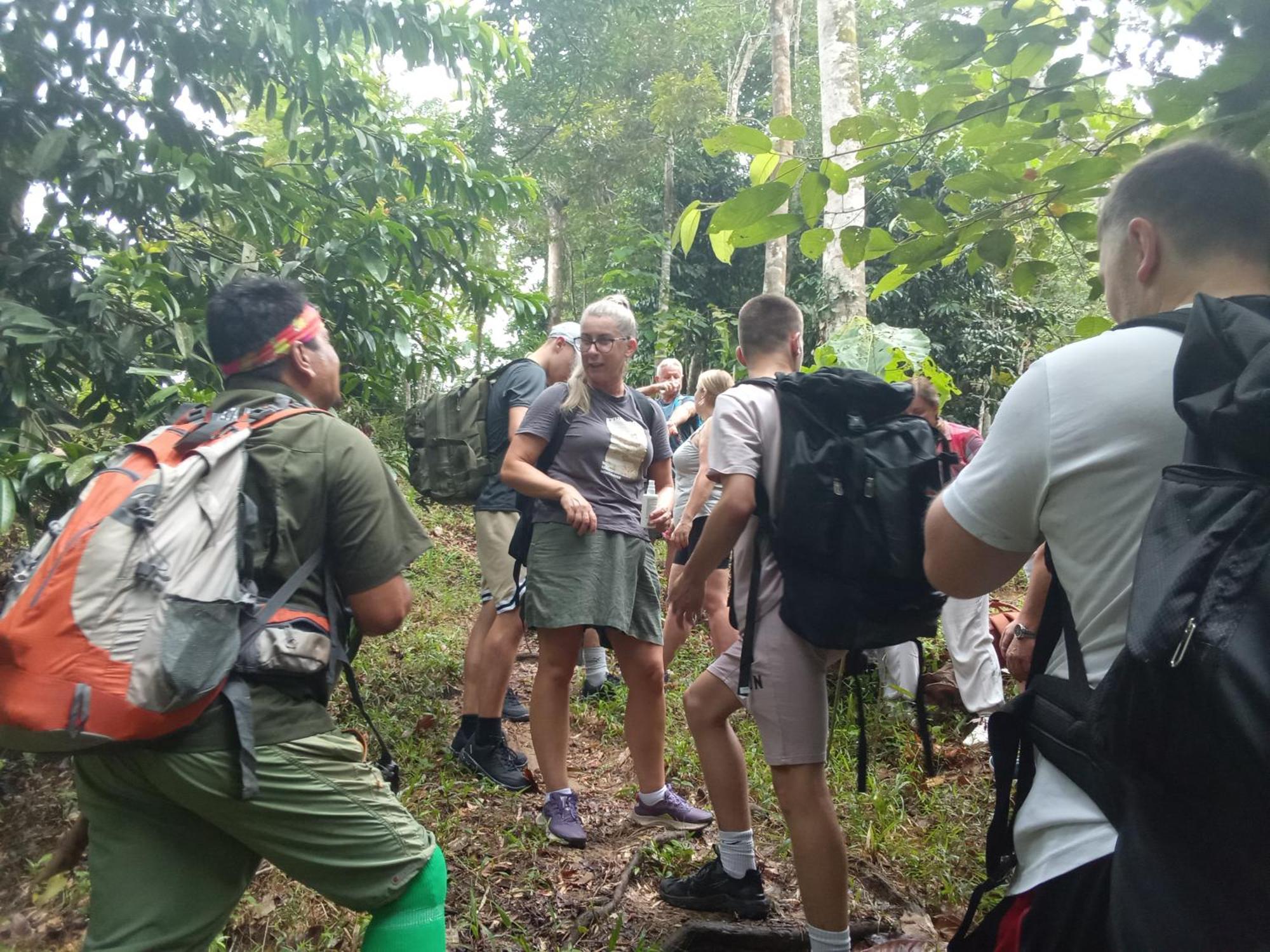 Jungle Treking & Jungle Tour If You Want To Stay Here,You Must Book Treking Only With Us Bukit Lawang Esterno foto